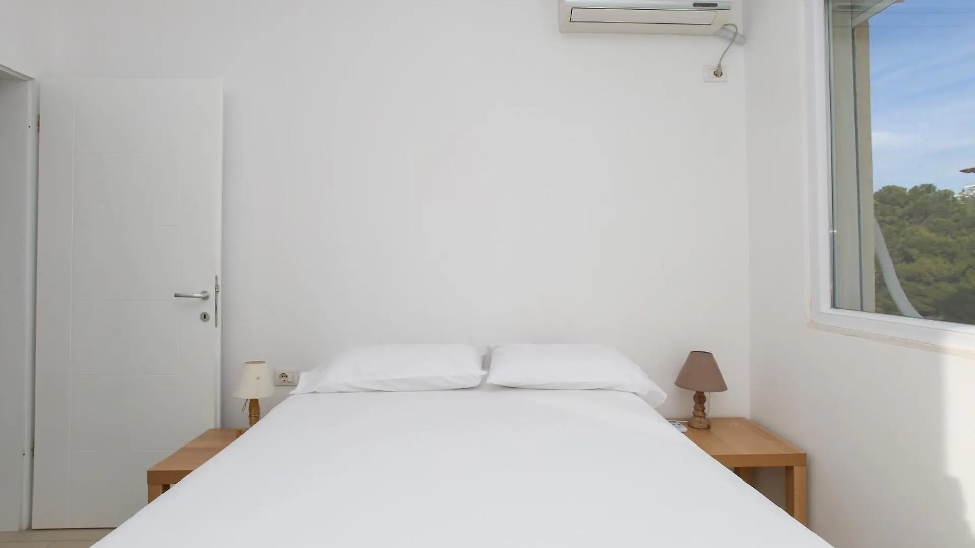 Sea View Apartment In Vlore 007
