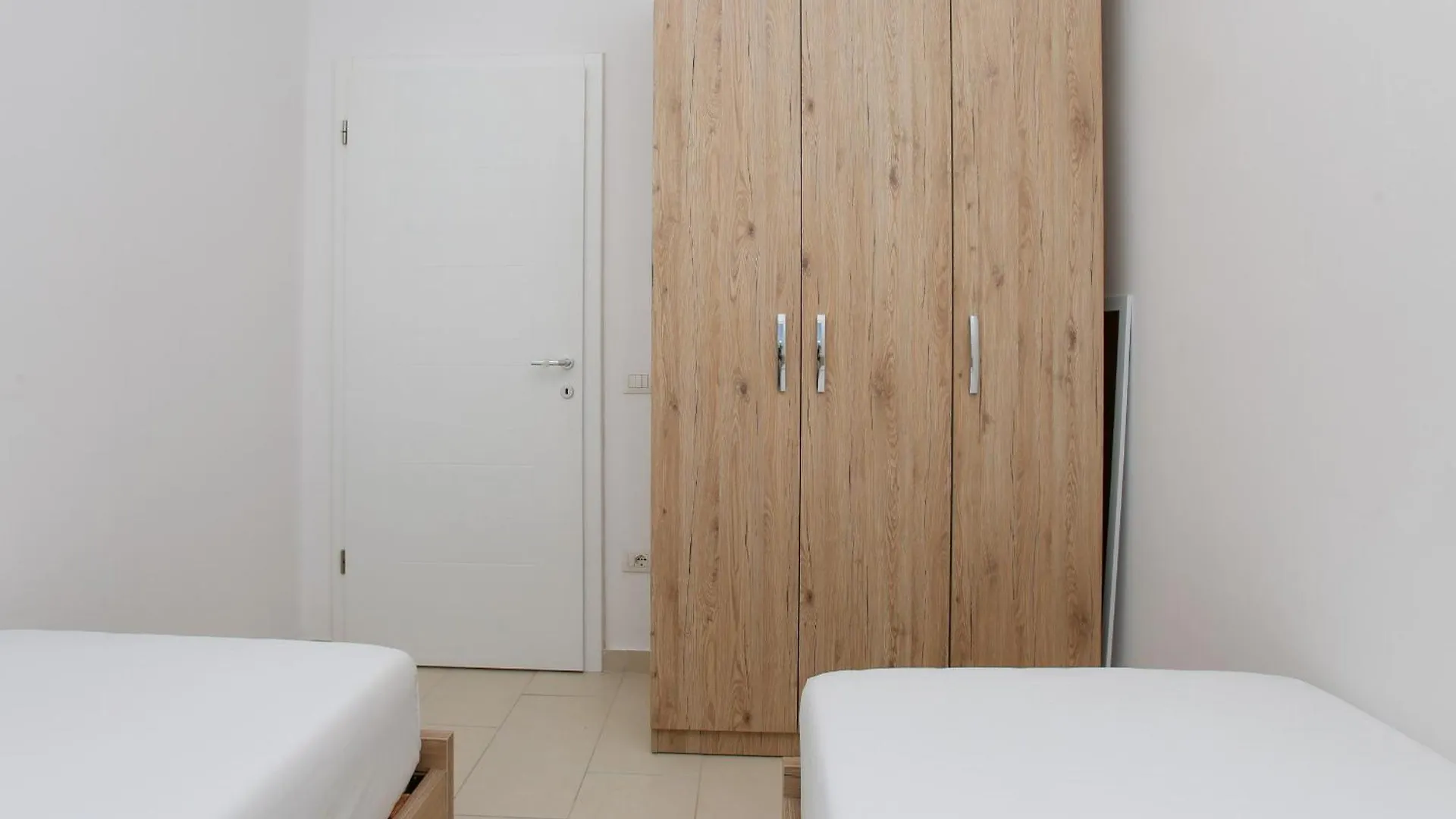 Sea View Apartment In Vlore 007