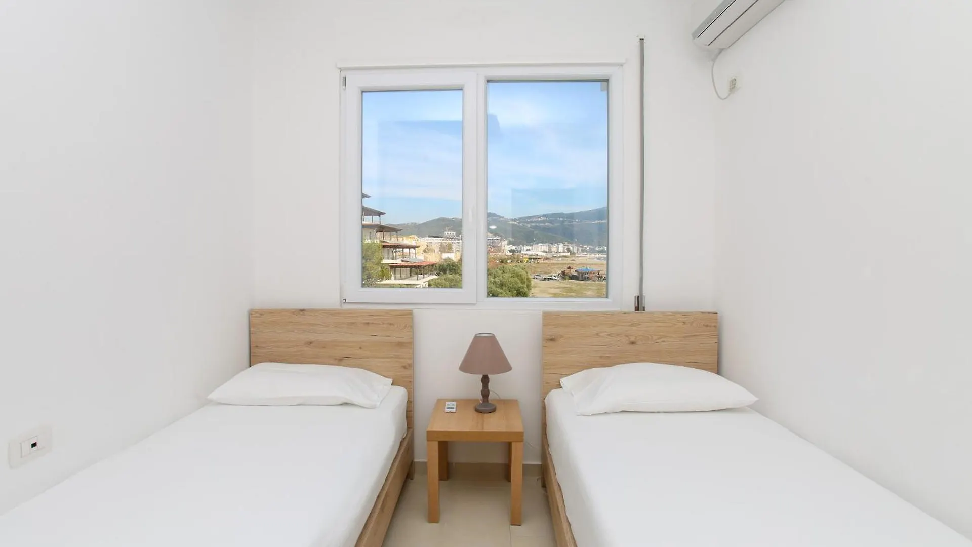 Sea View Apartment In Vlore 007 Albanie