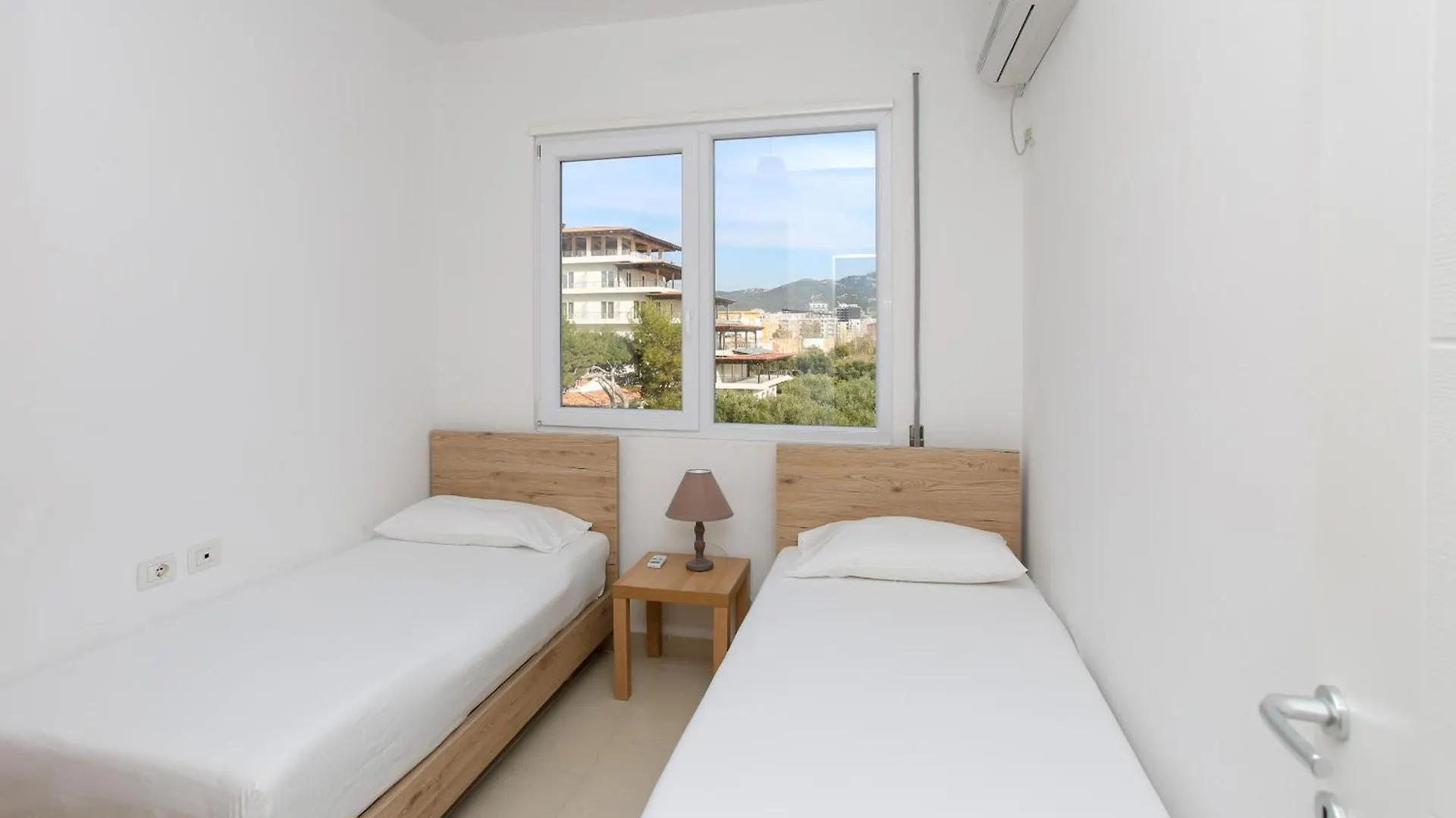 Sea View Apartment In Vlore 007 Albanie